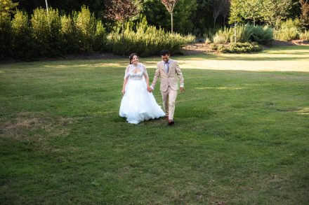 Noivos no jardim da Quinta dos Amores