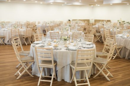 Sala preparada para o casamento da Rita e do Gil na Quinta dos Teixeiras