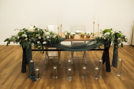 Sala preparada para o casamento da Rita e do Gil na Quinta dos Teixeiras