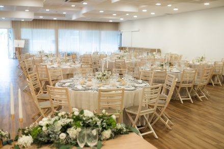 Sala preparada para o casamento da Rita e do Gil na Quinta dos Teixeiras