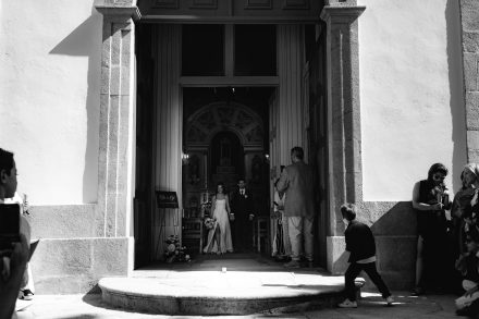 Rita e Gil à saída da Igreja de Sanfins